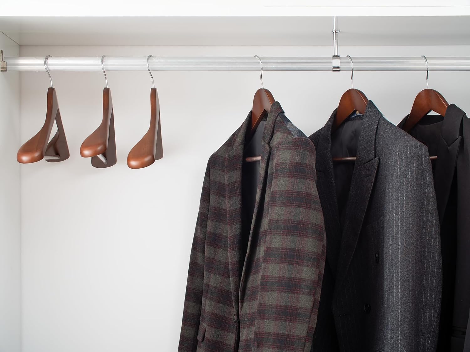 Extra Wide Shoulder Wood Coat Hanger for Coats, Shirts