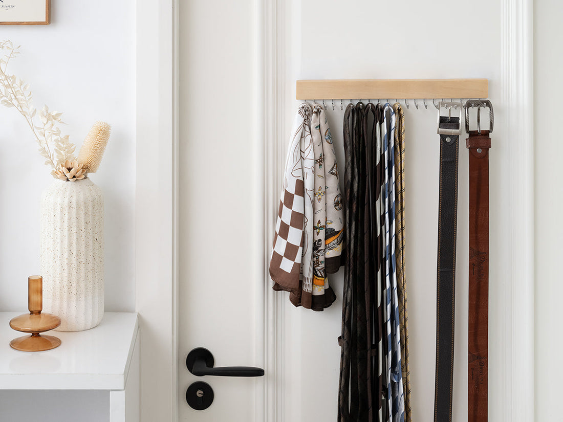 Tie Rack with Hooks, Wall-Mounted Wooden Hangers